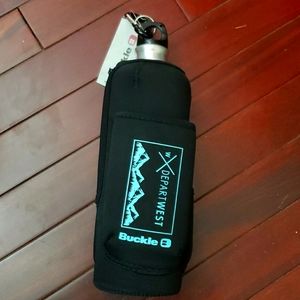 Stainless water bottle with sleeve